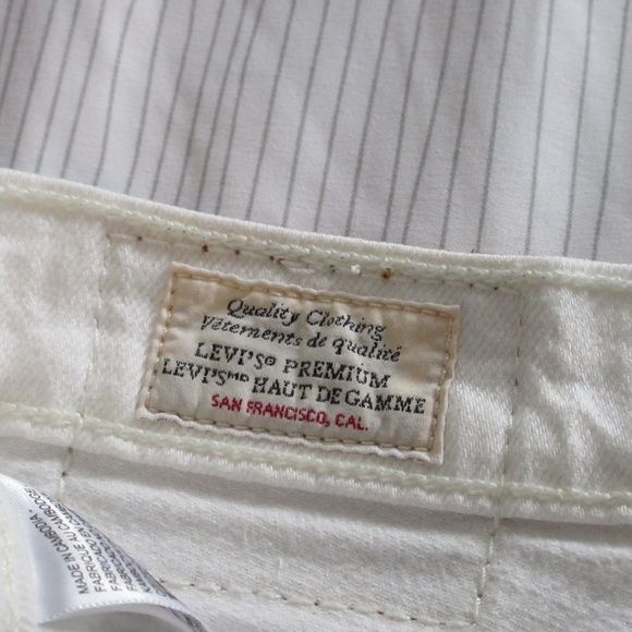 Levi’s Wedgie Straight Jean - Picture 6 of 7